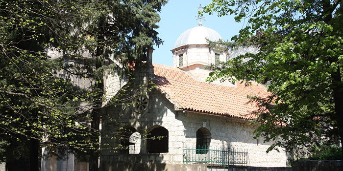 Crkva Sveti Petar i Pavle Risan